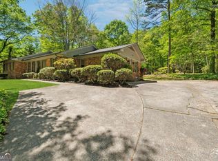 1387 Springdale Rd, Gainesville, GA 30501