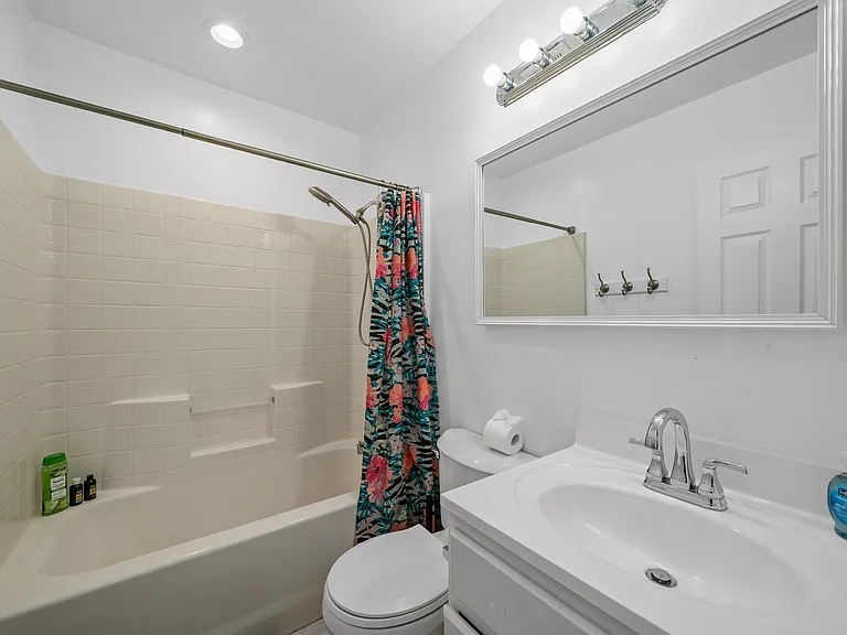 613 Towergrove Dr — Photo 40