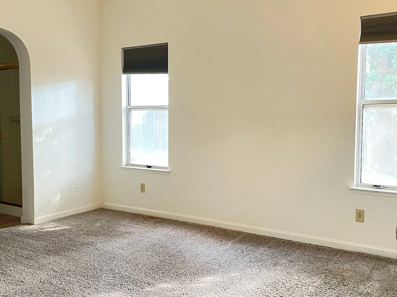 3 bed, 2.0 bath, 1154 sqft, $2,495 — Photo 2
