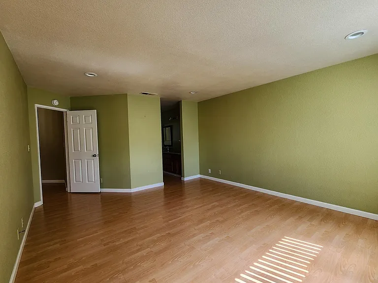5012 Crandallwood Dr — Photo 5