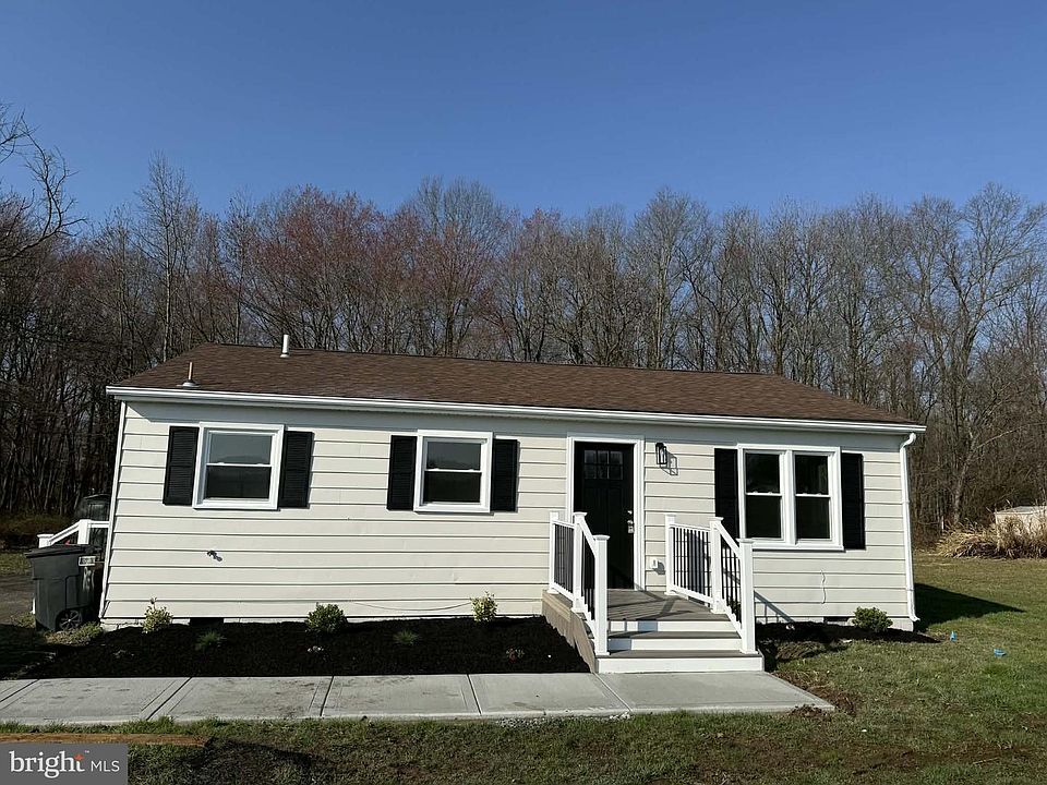 1st image of 183 Knights Corner Rd