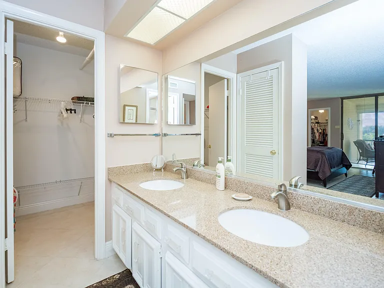 5188 Woodland Lakes Dr #335 — Photo 14