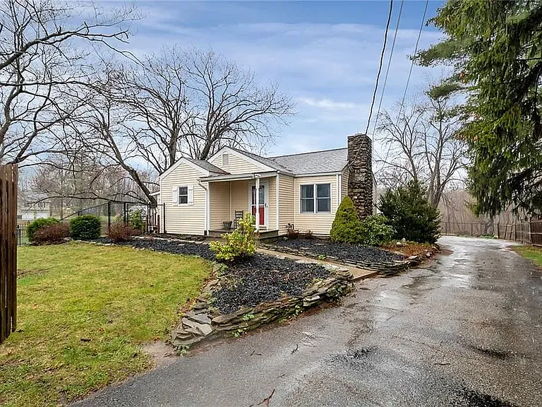 1547 Route 208 — Photo 2