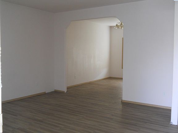 3rd image of 1608 Bountiful Ave