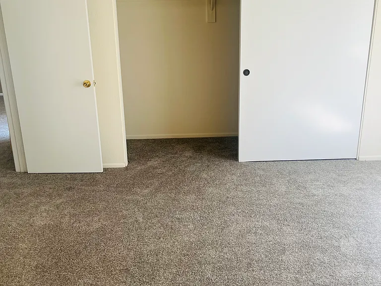 Cordary Apartments — Photo 16