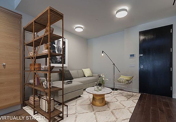 5th image of 425 W 50th St APT 15D