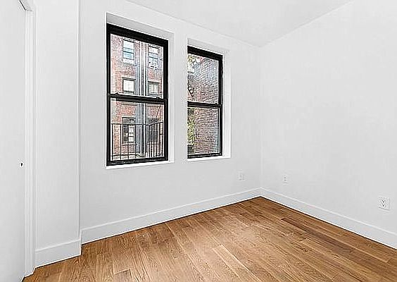 4th image of 16 Saint Marks Pl #2E