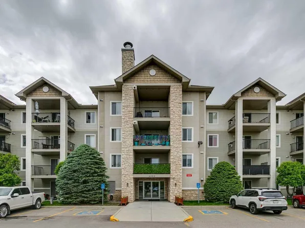 12 Cimarron Cmn #2407, Okotoks, AB T1S 2G1