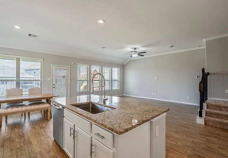 4411 Mimic Dr — Photo 12