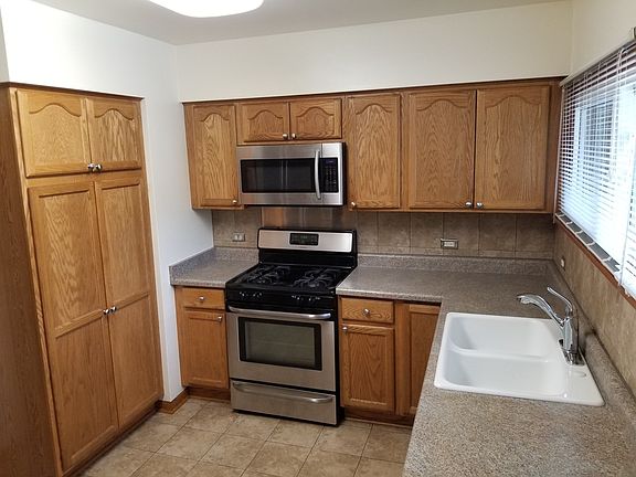 3rd image of 1300 Fredrickson Pl