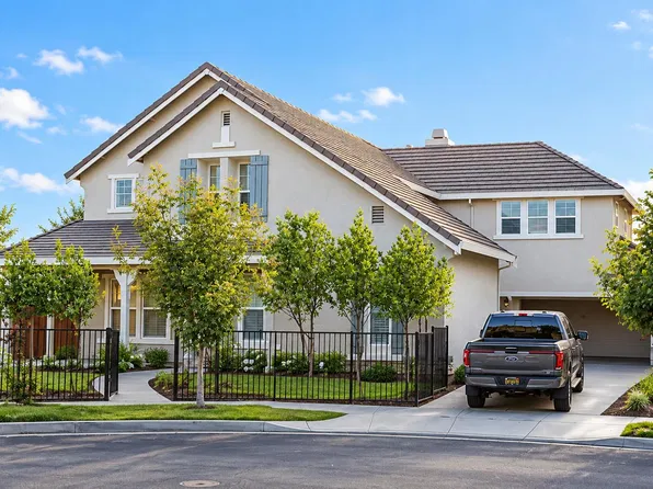 2409 Hidden Oak Ct, Ceres, CA 95307