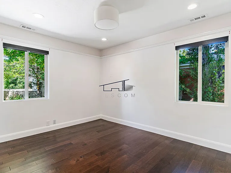 3075 Polk Ave — Photo 17