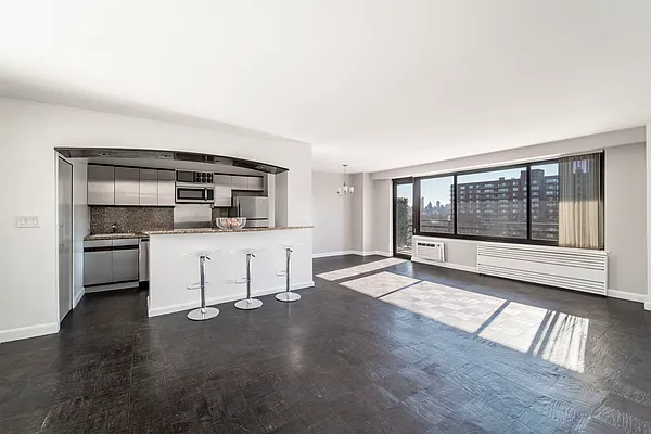 Rented by R New York | media 12