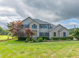 7990 Stewart Rd NE, Newark, OH 43055