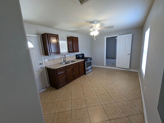 4th image of 14981 Hibiscus Ave #2