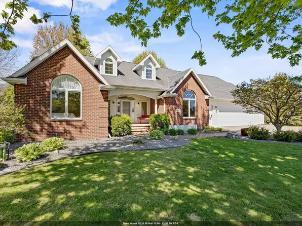 8045 Saquaro Ct, Neenah, WI 54956