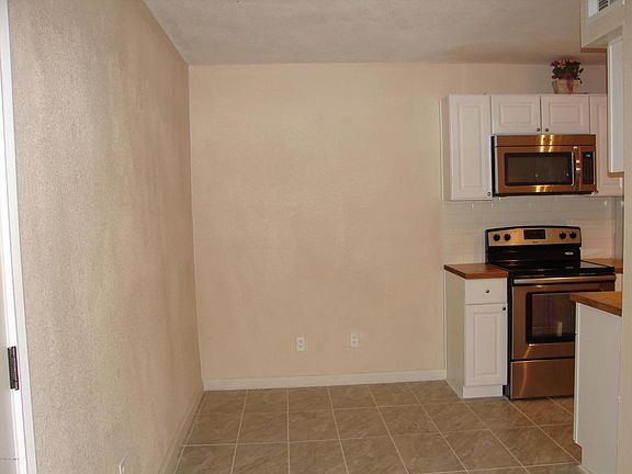 3rd image of 3313 N 68th St Unit 143