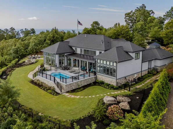 105 The Cliffs Pkwy, Landrum, SC 29356