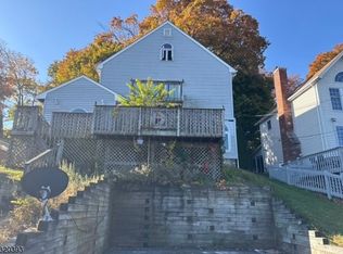 62 Koclas Dr, Netcong, NJ 07857