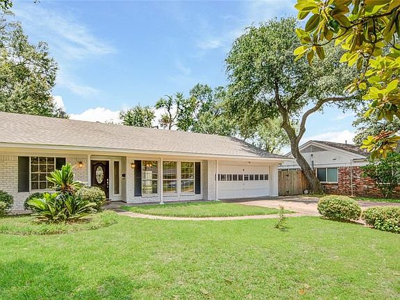 4th image of 6 Laurenhurst Ct