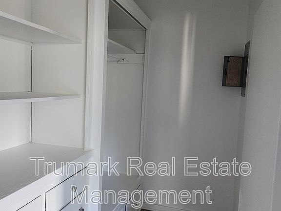 3rd image of 325 W Lomita Ave APT 5