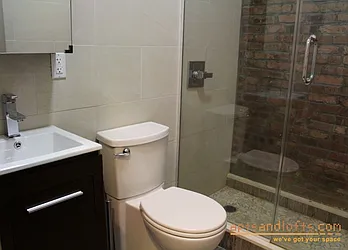 Rented by aptsandlofts.com