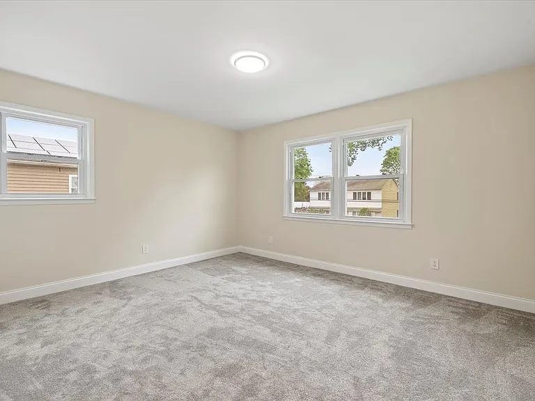 6 Hallock St #2 — Photo 13