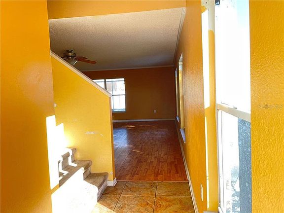 5th image of 10814 Wrigley Ct