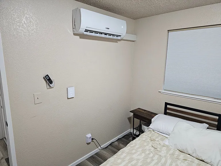923 E Marine View Dr #B — Photo 9