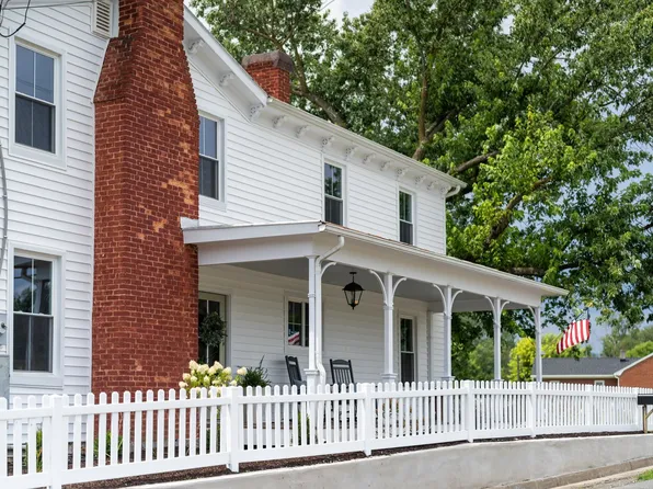 208 Orchard Dr, Timberville, VA 22853