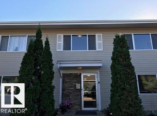 4625 50a St UNIT 8, Vegreville, AB T9C1P2