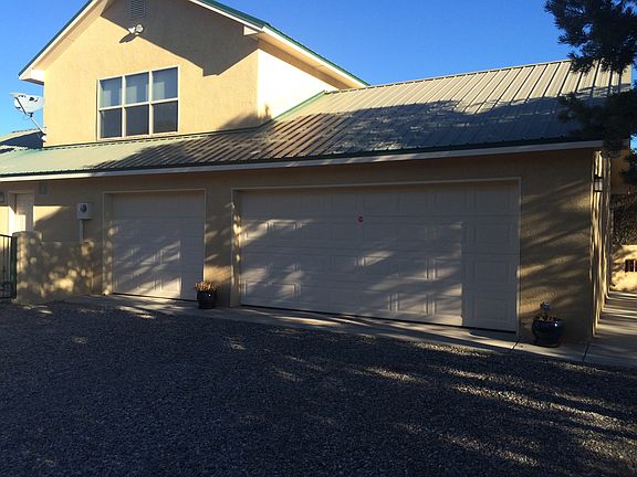 3 car garage