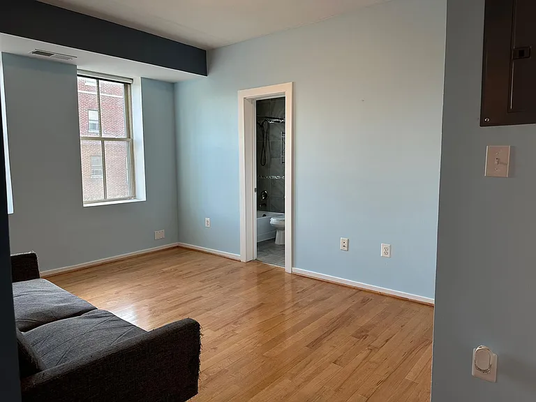 1451 Park Rd NW — Photo 4