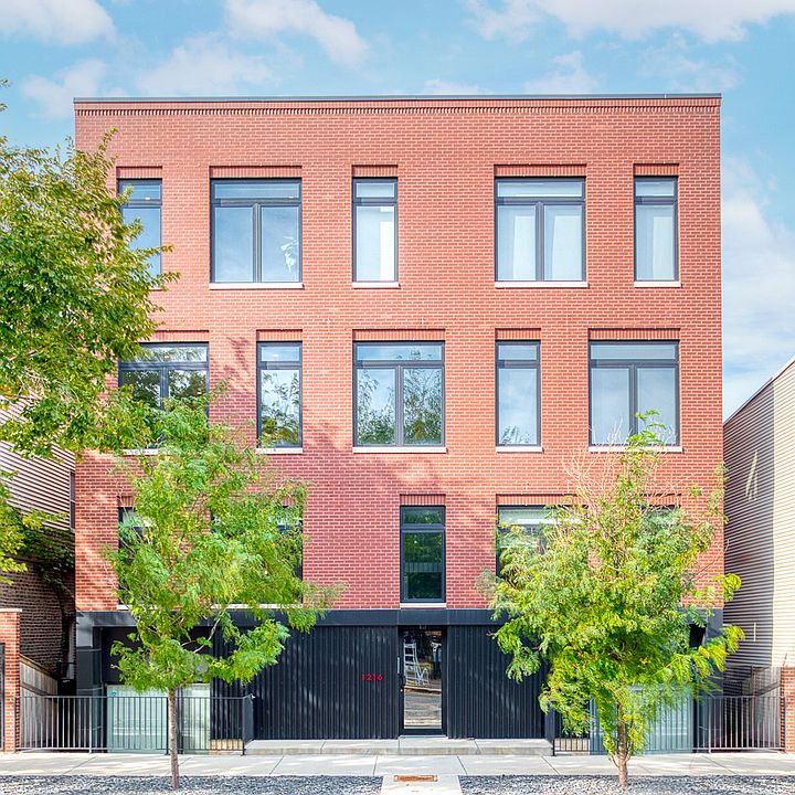 1st image of 1216 W Huron St #Penthouse 202