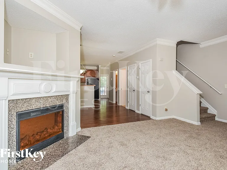6368 Olmadison Pl — Photo 2
