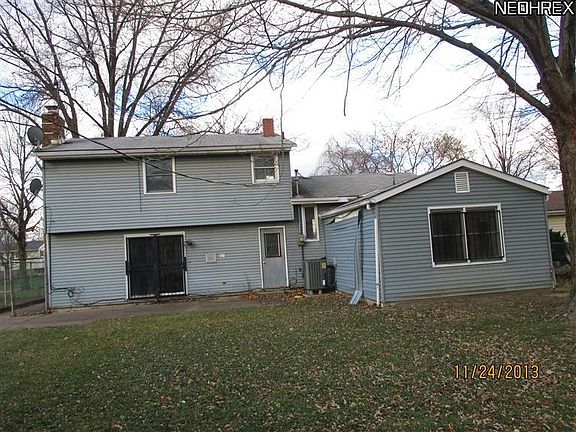 3rd image of 4201 Queen Anne Ave