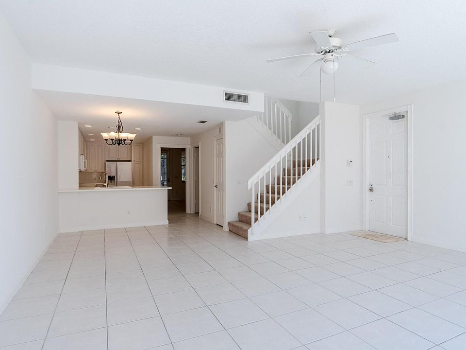 2nd image of 1150 Soriano Dr