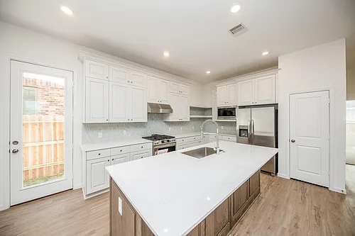 27035 Flower Isle Ln Photo 1