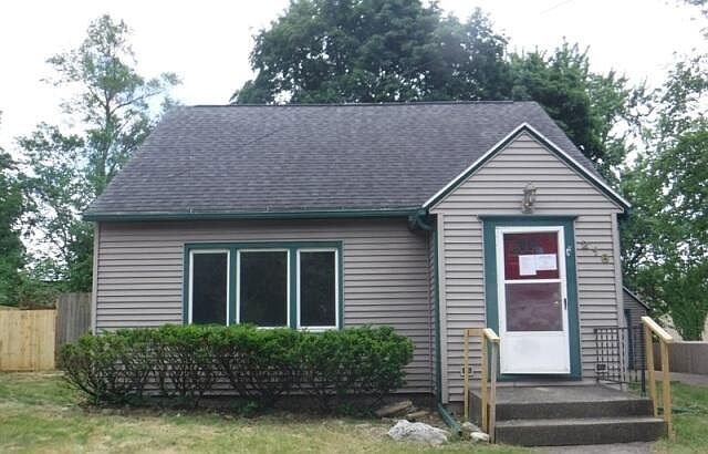 1st image of 218 Amos Ave