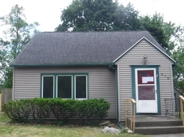 218 Amos Ave, Portage, MI 49002