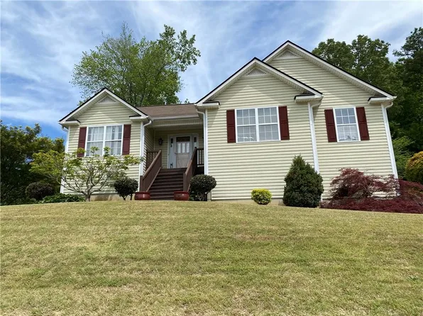 140 Dare Ln, Dallas, GA 30157
