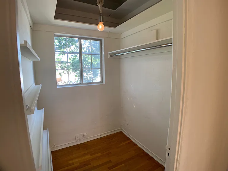 847 N Formosa Ave #9 — Photo 4