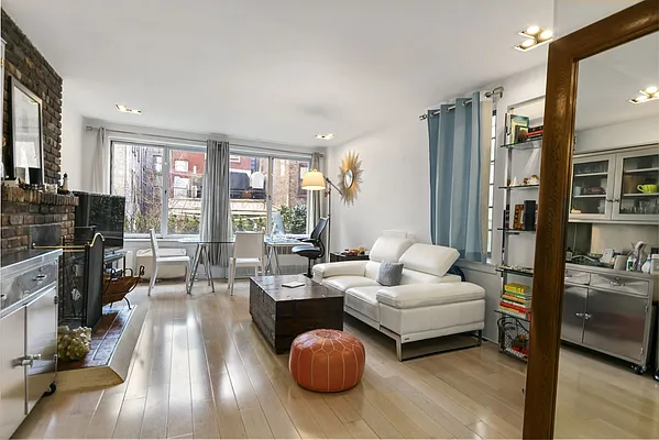 Rented by Compass | media 4