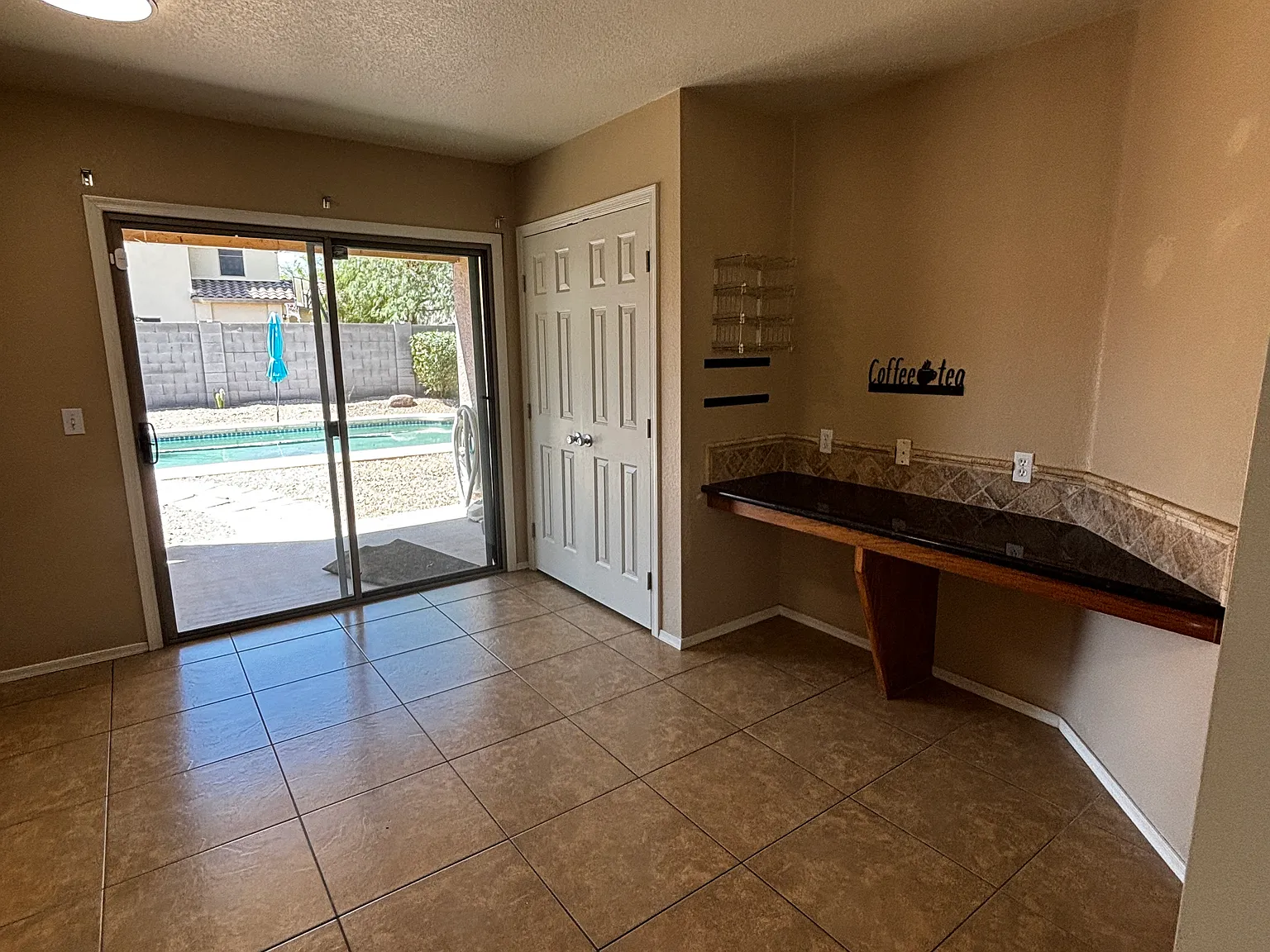 3 bed, 1343 sqft, $1,995 — Photo 4