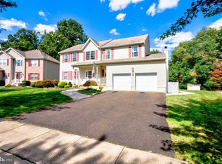 226 Oak Creek Cir, East Windsor, NJ 08520
