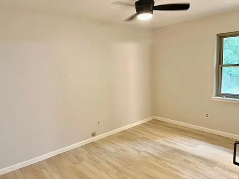 223 Cedarwood St — Photo 8