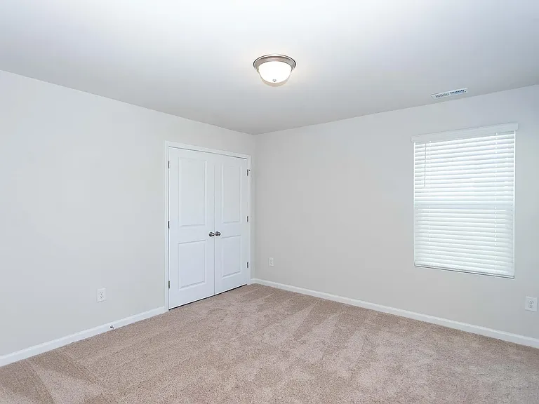 224 Brook Farm Ln — Photo 12