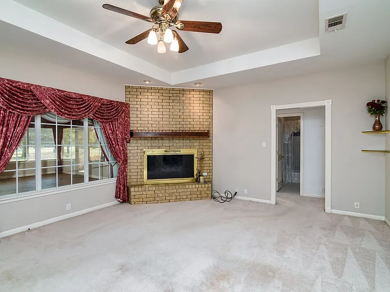 4525 Teasley Ln — Photo 16