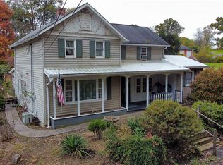 1105 Euclid School Rd, Butler, PA 16001