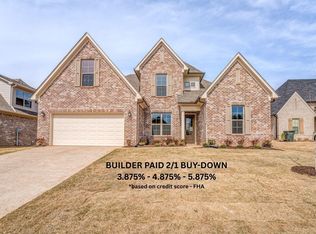 50 Sugalina Valley Dr, Oakland, TN 38060